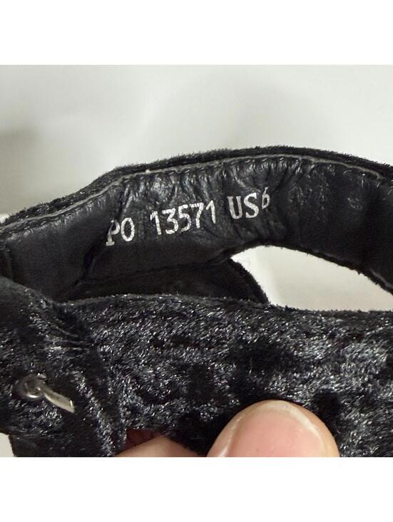 T.U.K. Black Crushed Velvet Cherry Blossom Whimsigoth Platform Heel Size 6 - Picture 5 of 9